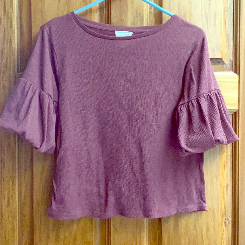 Subtle Puff Sleeve Wine Top